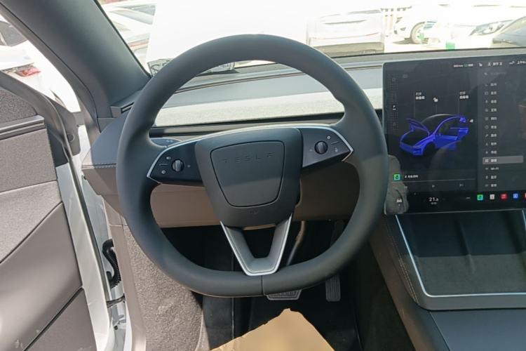 Used Tesla Model Y 2026 Rear-Drive Model Steering Wheel
