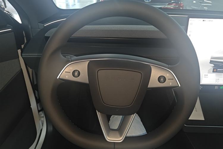 Used Tesla Model Y 2026 Rear-Drive Model Steering Wheel