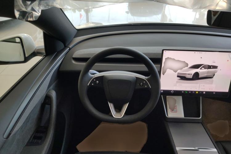 Used Tesla Model Y 2026 Long-Range All-Wheel-Drive Model Steering Wheel