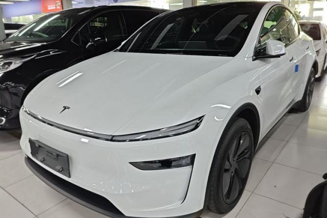 Used Tesla Model Y 2026 Rear-Drive Model