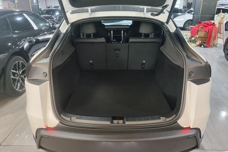 Used Tesla Model Y 2026 Rear-Drive Model Trunk