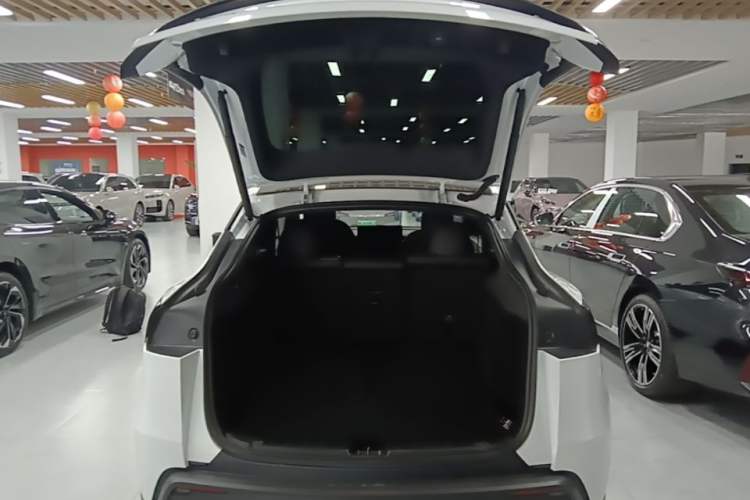 Used Tesla Model Y 2026 Rear-Drive Model Trunk