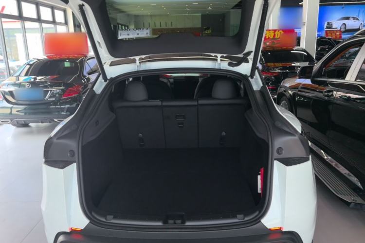 Used Tesla Model Y 2026 Facelifted Long-Range Rear-Drive Model Trunk