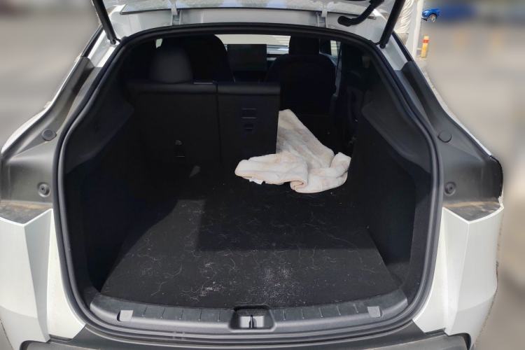 Used Tesla Model Y 2026 Rear-Drive Model Trunk