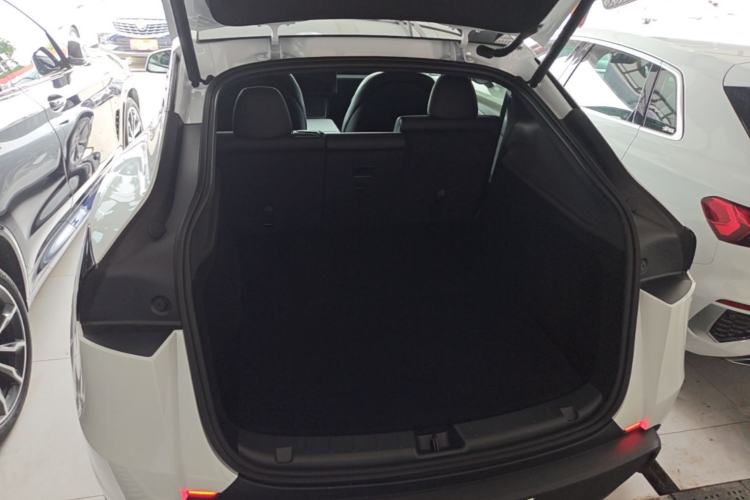 Used Tesla Model Y 2026 Rear-Drive Model Trunk