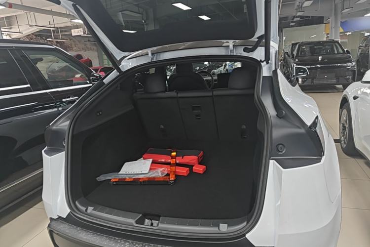 Used Tesla Model Y 2026 Rear-Drive Model Trunk