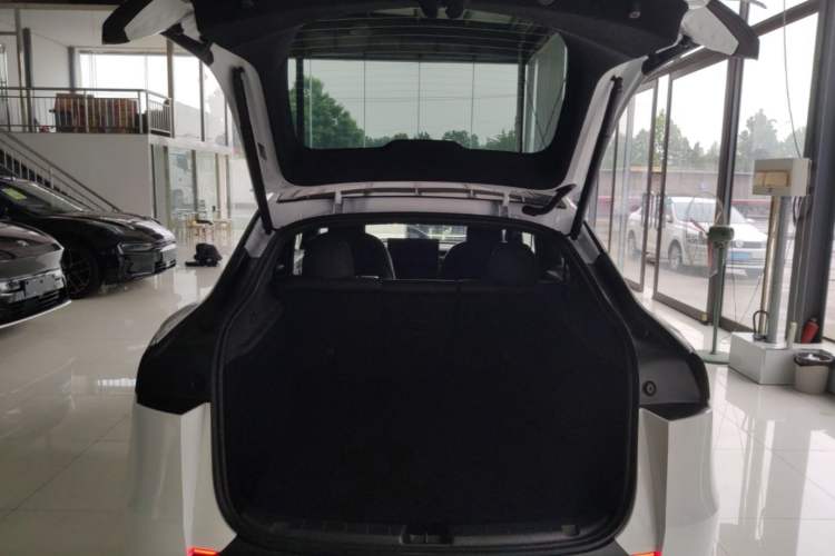 Used Tesla Model Y 2026 Rear-Drive Model Trunk
