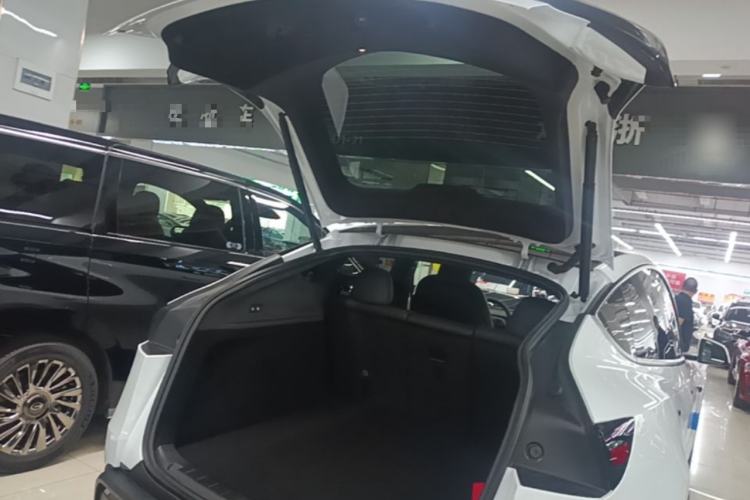 Used Tesla Model Y 2026 Rear-Drive Model Trunk