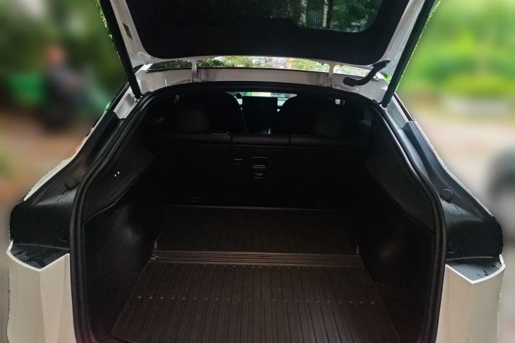 Used Tesla Model Y 2026 Rear-Drive Model Trunk