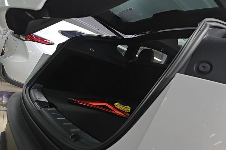 Used Tesla Model Y 2026 Rear-Drive Model Trunk