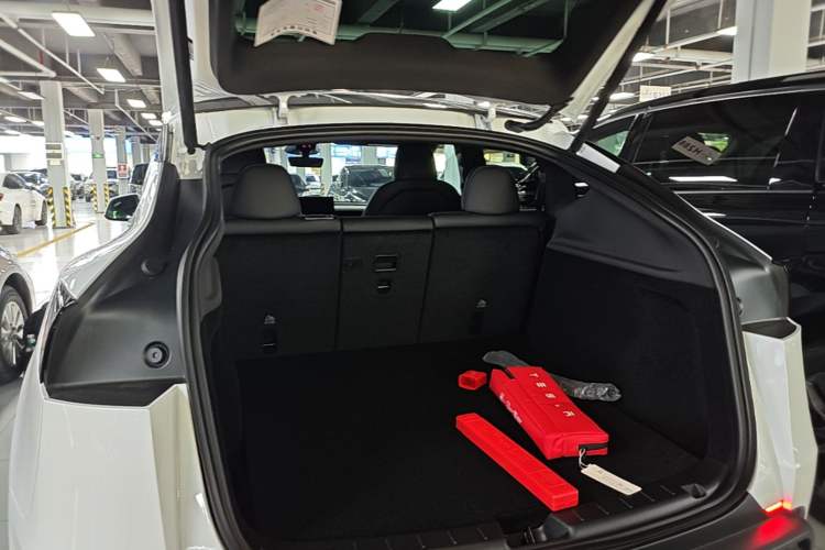 Used Tesla Model Y 2026 Rear-Drive Model Trunk