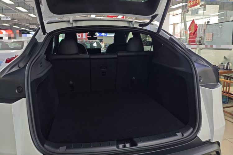 Used Tesla Model Y 2026 Rear-Drive Model Trunk
