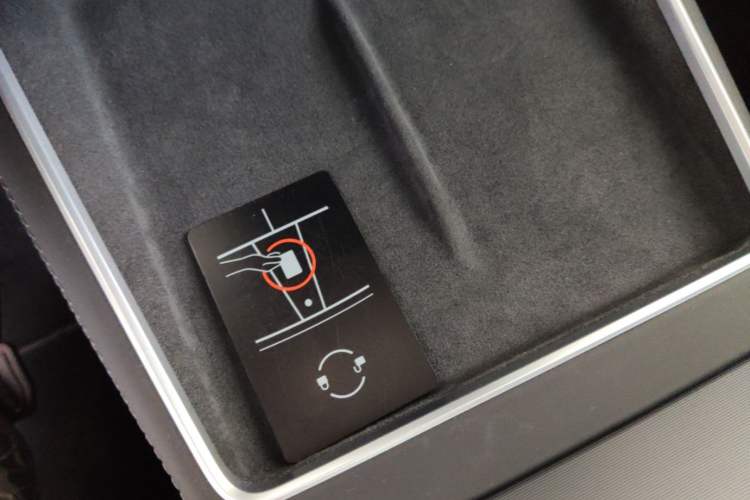 Used Tesla Model Y 2026 Rear-Drive Model Vehicle Key
