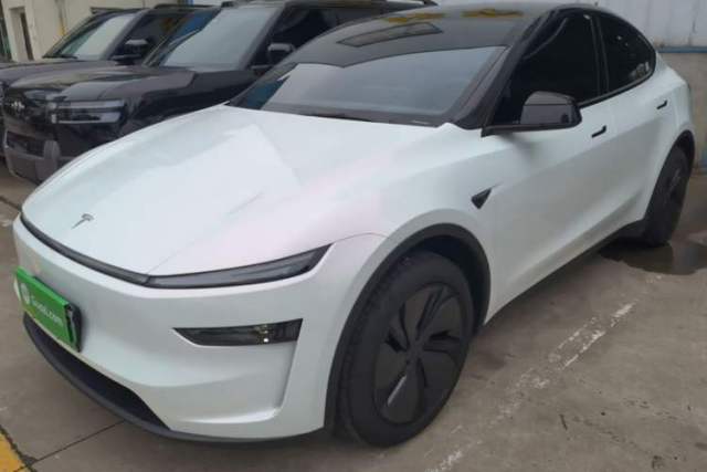 Used Tesla Model Y 2026 Facelifted Long-Range Rear-Drive Model
