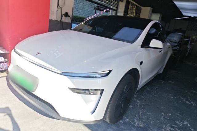 Used Tesla Model Y 2026 Rear-Drive Model