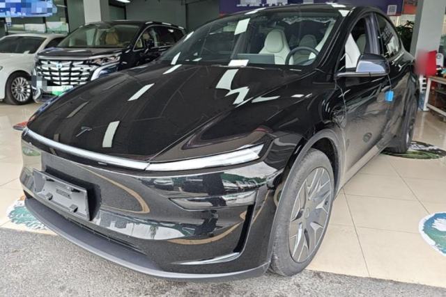 Used Tesla Model Y L 2025 Model Long-Range All-Wheel-Drive Version