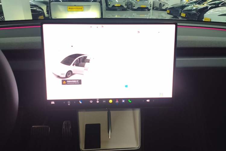 Used Tesla Model Y L 2025 Model Long-Range All-Wheel-Drive Version Audio And AC Panel