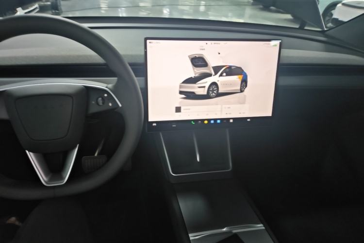 Used Tesla Model Y L 2025 Model Long-Range All-Wheel-Drive Version Center Console