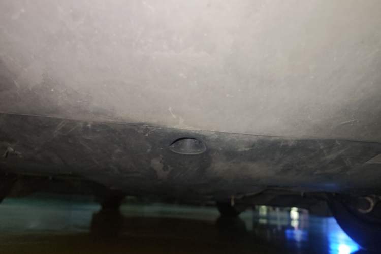 Used Tesla Model Y L 2025 Model Long-Range All-Wheel-Drive Version Chassis Rear