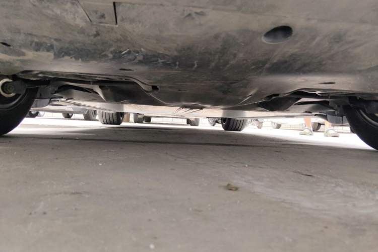 Used Tesla Model Y L 2025 Model Long-Range All-Wheel-Drive Version Chassis Rear