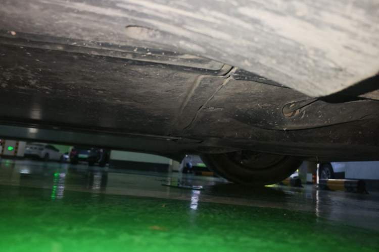 Used Tesla Model Y L 2025 Model Long-Range All-Wheel-Drive Version Chassis Rear Left
