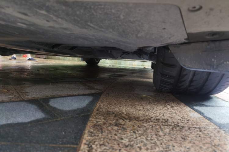 Used Tesla Model Y L 2025 Model Long-Range All-Wheel-Drive Version Chassis Rear Right