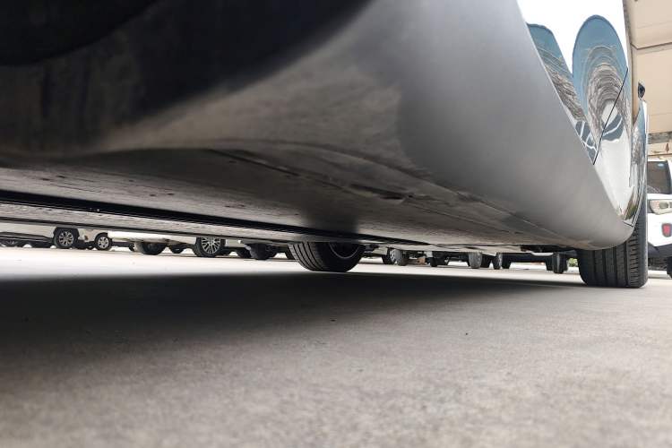 Used Tesla Model Y L 2025 Model Long-Range All-Wheel-Drive Version Chassis Rear Right