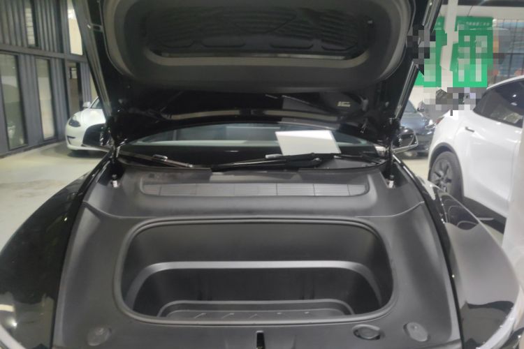 Used Tesla Model Y L 2025 Model Long-Range All-Wheel-Drive Version Engine Bay