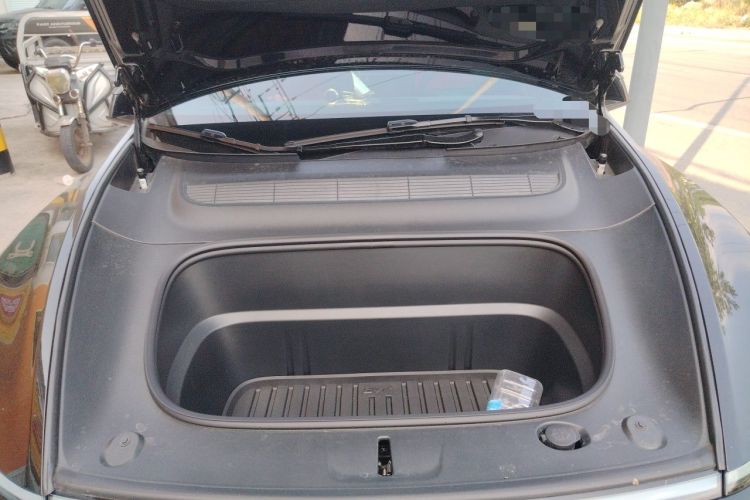 Used Tesla Model Y L 2025 Model Long-Range All-Wheel-Drive Version Engine Bay