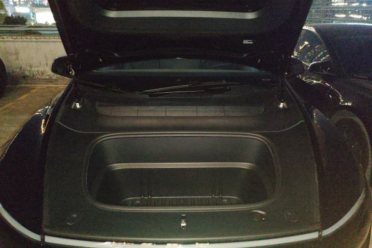 Used Tesla Model Y L 2025 Model Long-Range All-Wheel-Drive Version Engine Bay