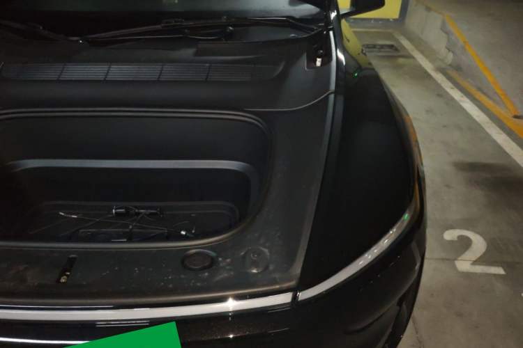 Used Tesla Model Y L 2025 Model Long-Range All-Wheel-Drive Version Engine Bay Left