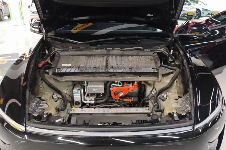 Used Tesla Model Y L 2025 Model Long-Range All-Wheel-Drive Version Engine Bay