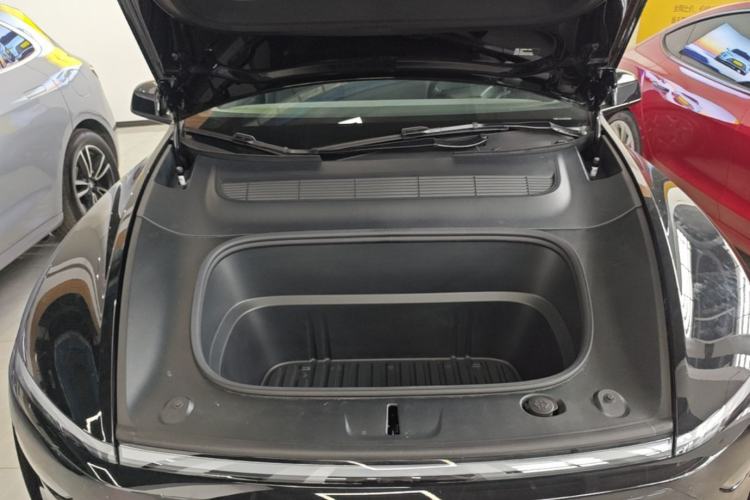 Used Tesla Model Y L 2025 Model Long-Range All-Wheel-Drive Version Engine Bay