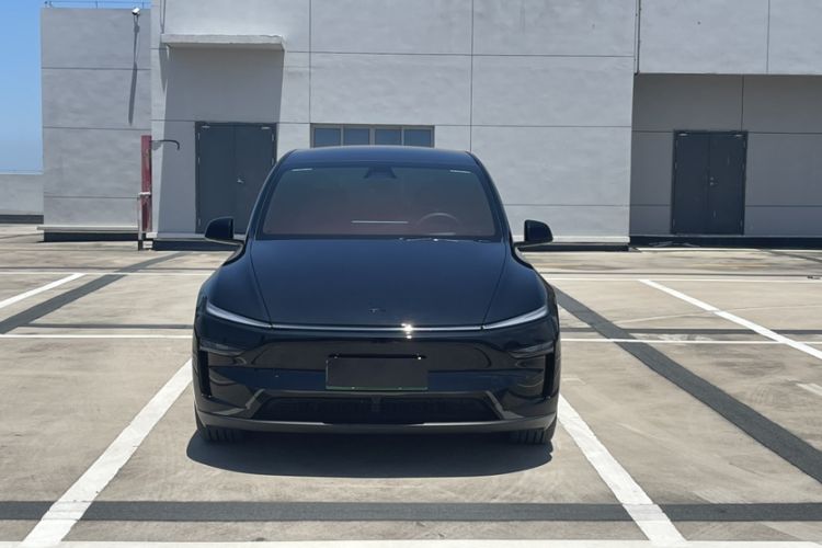Used Tesla Model Y L 2025 Model Long-Range All-Wheel-Drive Version Exterior 1