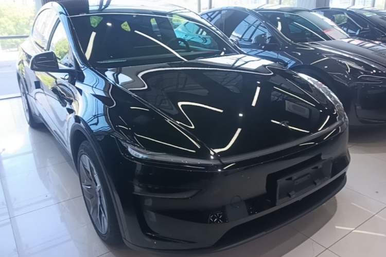 Used Tesla Model Y L 2025 Model Long-Range All-Wheel-Drive Version Exterior 1