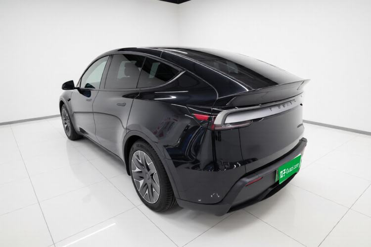 Used Tesla Model Y L 2025 Model Long-Range All-Wheel-Drive Version Exterior 2