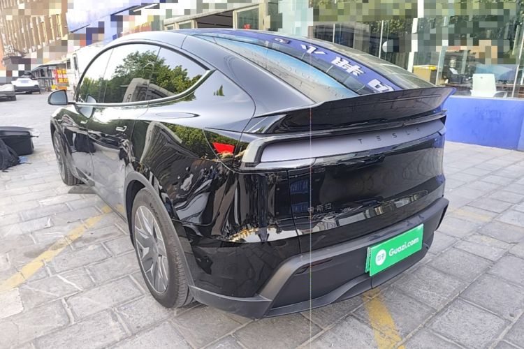 Used Tesla Model Y L 2025 Model Long-Range All-Wheel-Drive Version Exterior 2