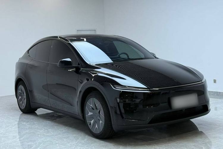 Used Tesla Model Y L 2025 Model Long-Range All-Wheel-Drive Version Exterior 4