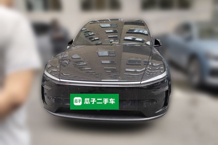 Used Tesla Model Y L 2025 Model Long-Range All-Wheel-Drive Version Front