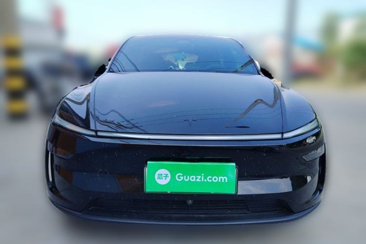 Used Tesla Model Y L 2025 Model Long-Range All-Wheel-Drive Version Front