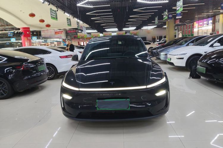 Used Tesla Model Y L 2025 Model Long-Range All-Wheel-Drive Version Front