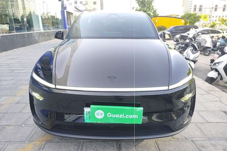 Used Tesla Model Y L 2025 Model Long-Range All-Wheel-Drive Version Front