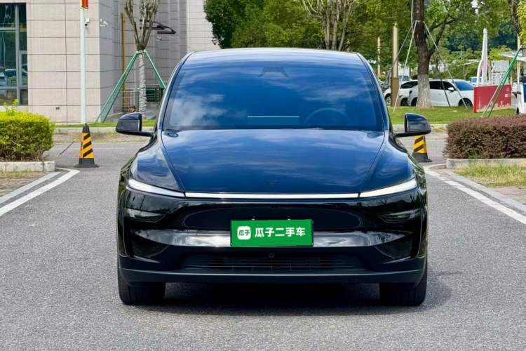 Used Tesla Model Y L 2025 Model Long-Range All-Wheel-Drive Version Front