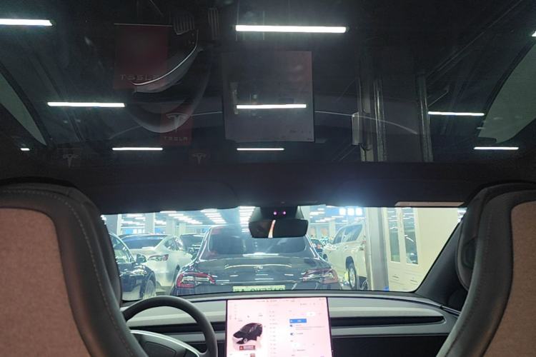 Used Tesla Model Y L 2025 Model Long-Range All-Wheel-Drive Version Headliner