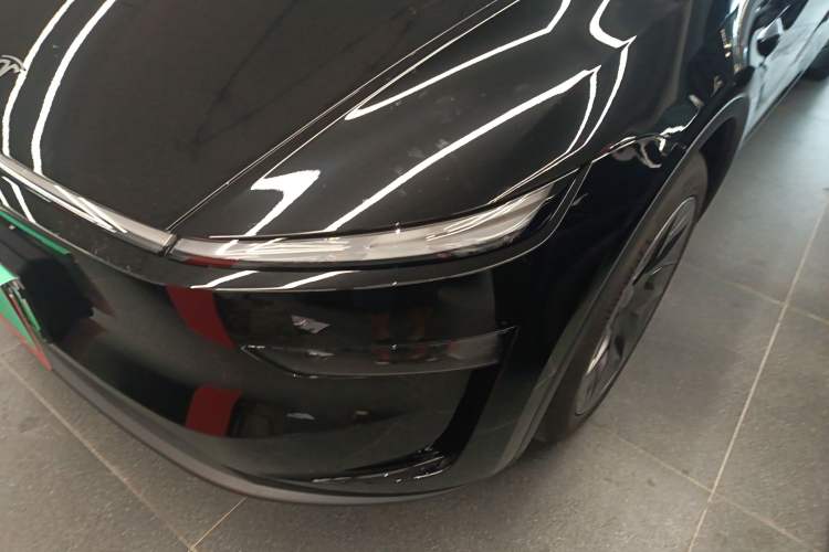 Used Tesla Model Y L 2025 Model Long-Range All-Wheel-Drive Version Left Front Headlight