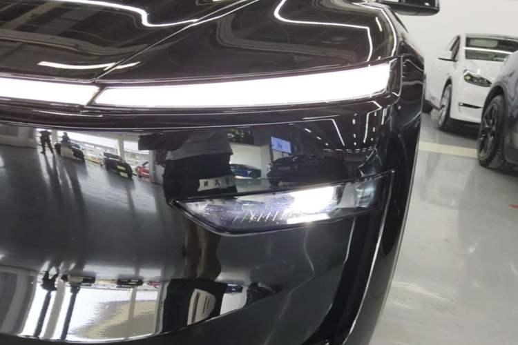 Used Tesla Model Y L 2025 Model Long-Range All-Wheel-Drive Version Left Front Headlight