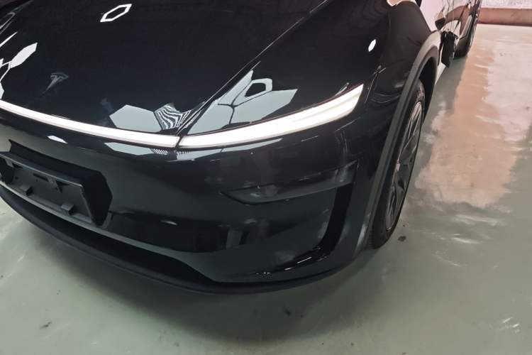 Used Tesla Model Y L 2025 Model Long-Range All-Wheel-Drive Version Left Front Headlight