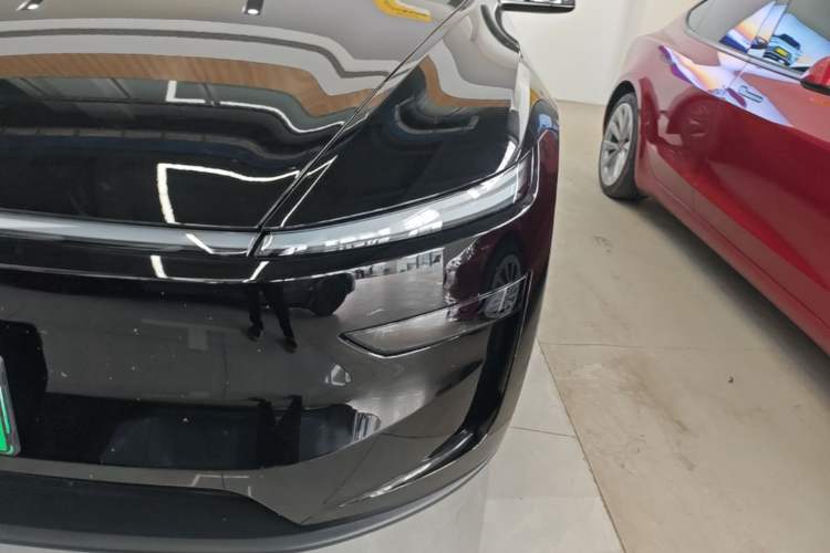 Used Tesla Model Y L 2025 Model Long-Range All-Wheel-Drive Version Left Front Headlight