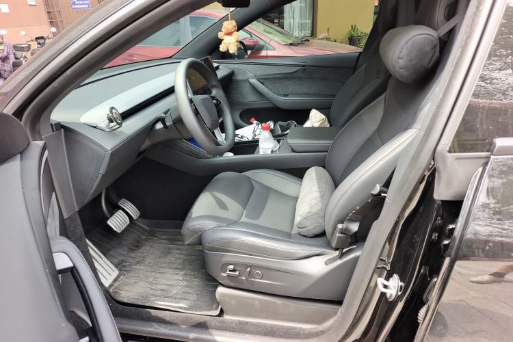 Used Tesla Model Y L 2025 Model Long-Range All-Wheel-Drive Version Left Front Seat