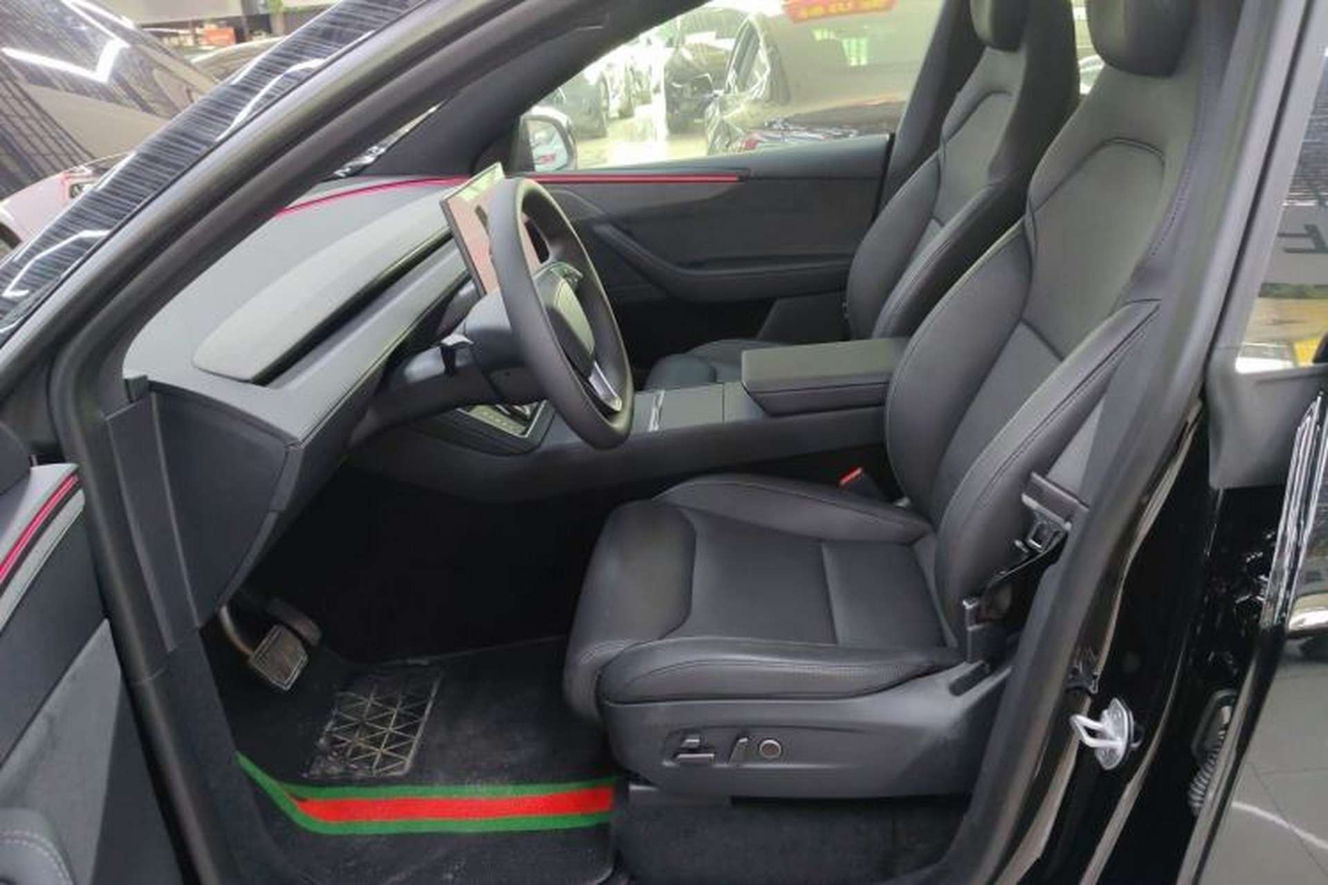 Used Tesla Model Y L 2025 Model Long-Range All-Wheel-Drive Version Left Front Seat